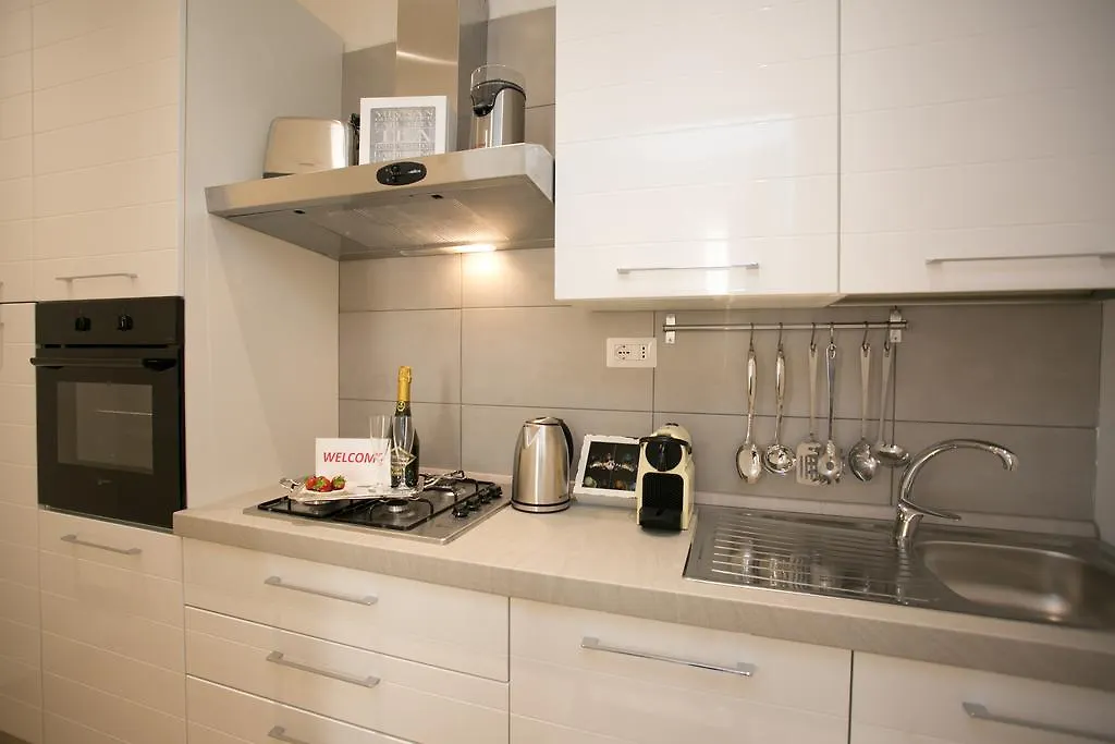Thebestinrome Piazza Del Popolo - Vico Apartment Rome